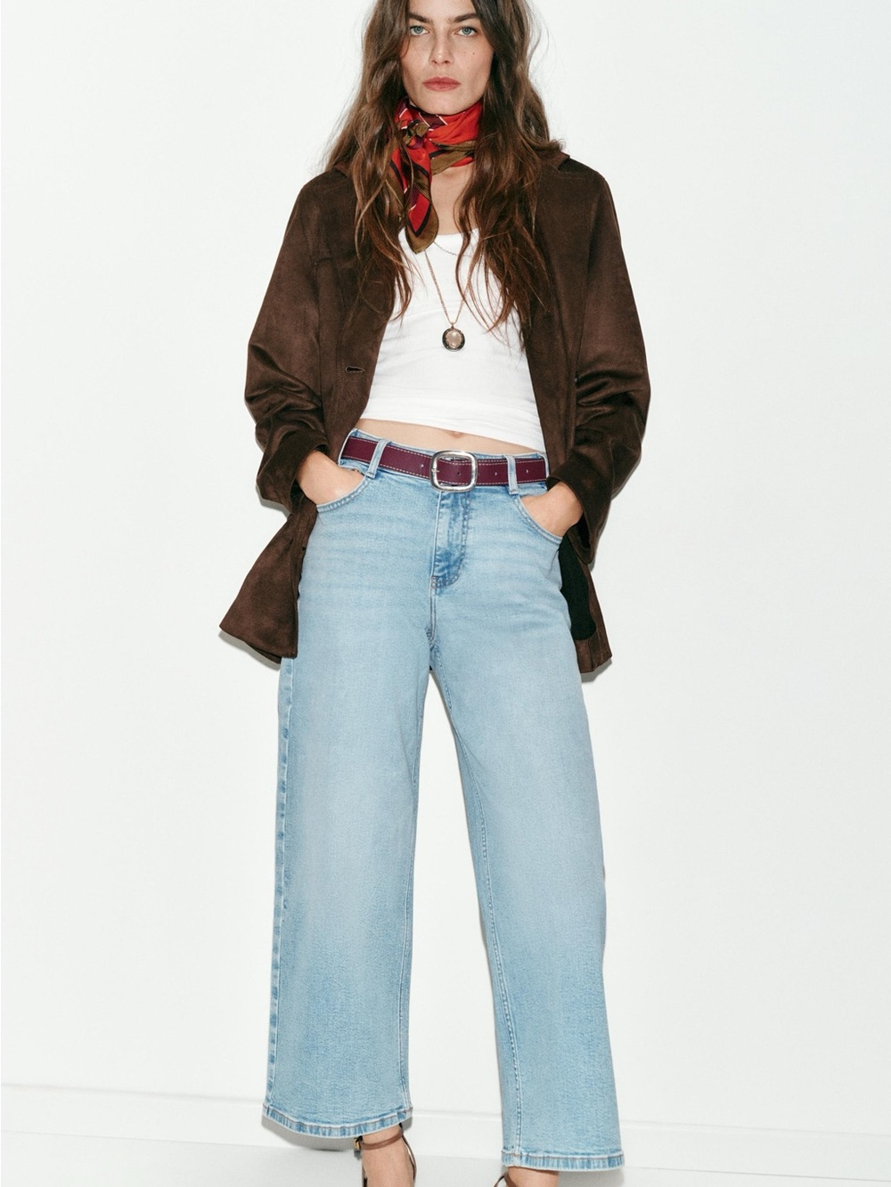 Zara Brandnew size 4- Light Blue Wide-Leg Jeans with Brown Belt